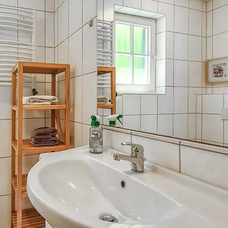 Stunning In With Wifi And 1 Bedrooms Apartment Ribnitz-Damgarten